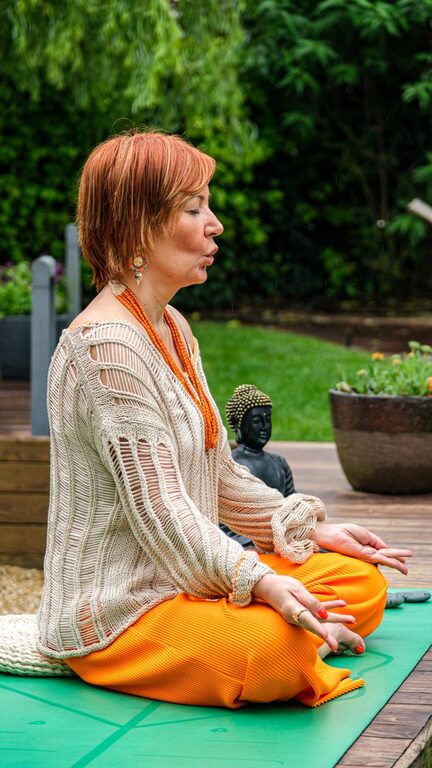 Técnicas de relajación y mindfulness para mejorar el bienestar emocional en la madurez